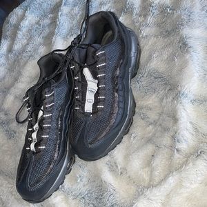 Black Nike Airmax 95